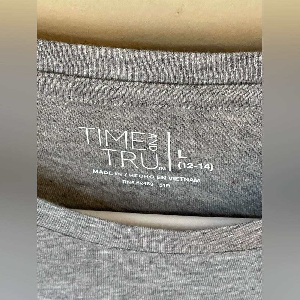 Time and Tru Long Sleeve Tee for Women - Picture 5 of 6